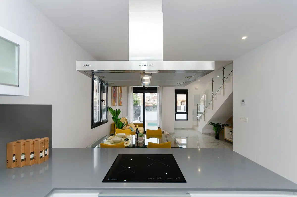 Villa Of 106 M² In Torrevieja, Spain
