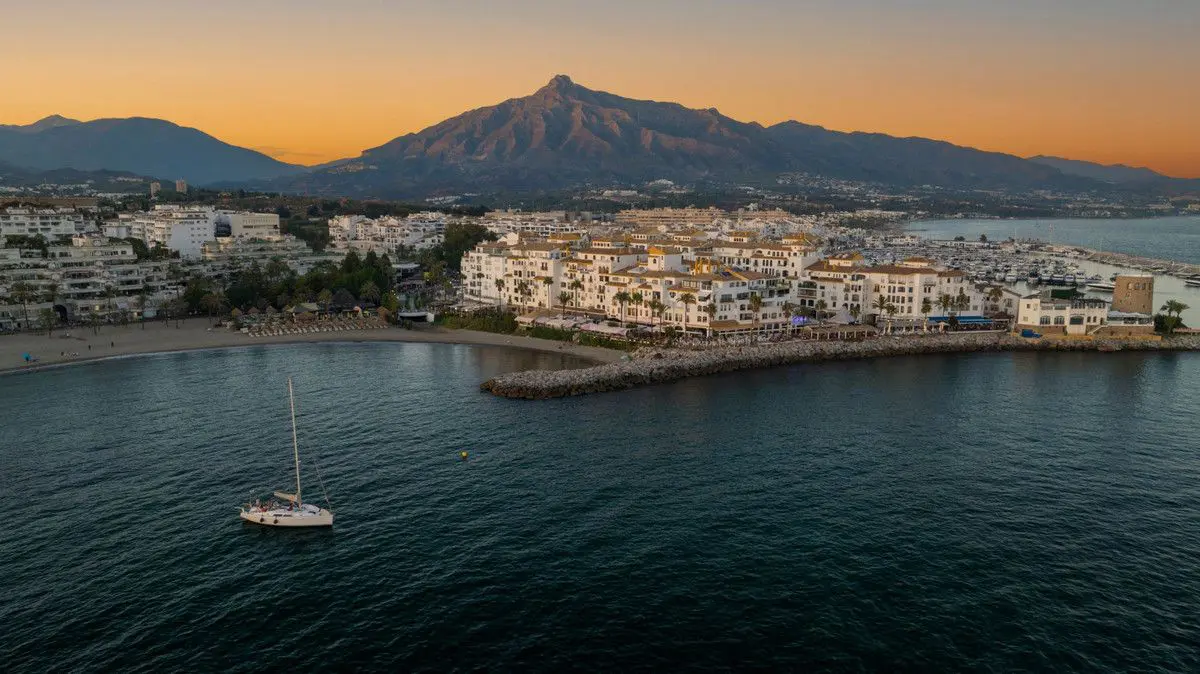 Villa Of 359 M² In Estepona, Spain