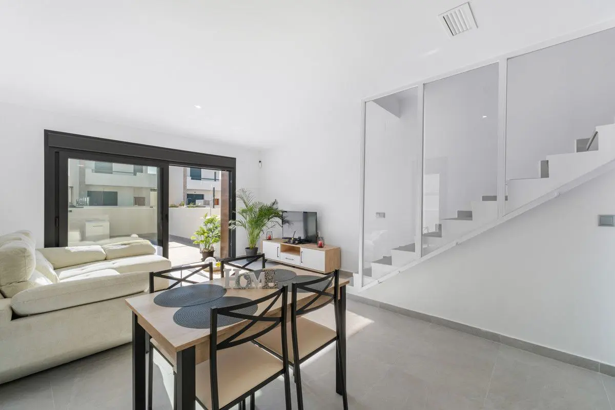 Villa Of 97 M² In Daya Nueva, Spain