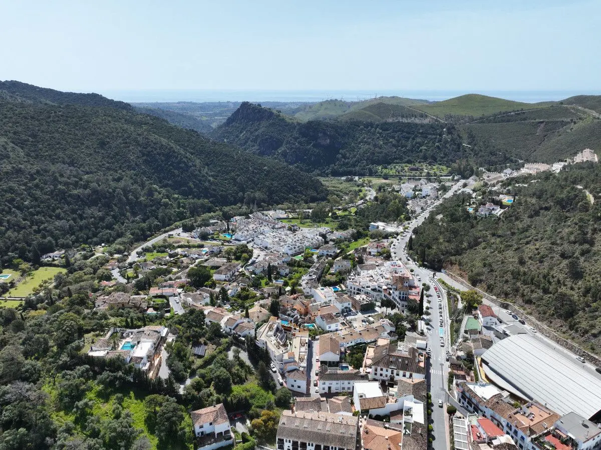 Apartment Of 87 M² In Benahavis, Spain