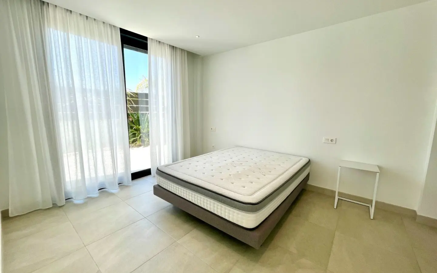 3-bedroom Villa In Benijofar, Spain (143 M²)