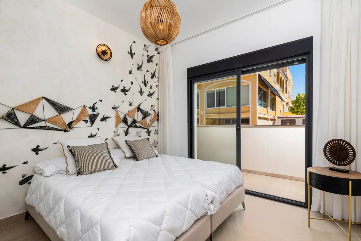 Apartment Of 126 M² In Benijofar, Spain