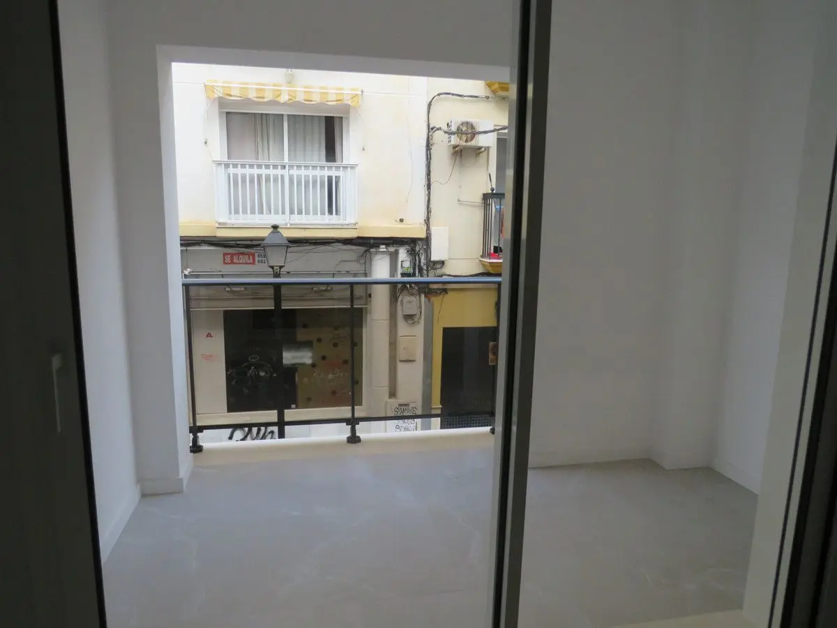 Apartment Of 126 M² With Sea View In Fuengirola