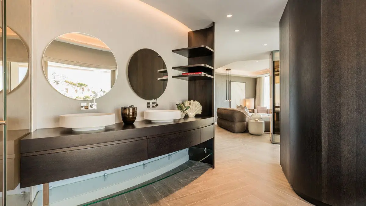 Apartment Of 219 M² In Benahavis, Spain