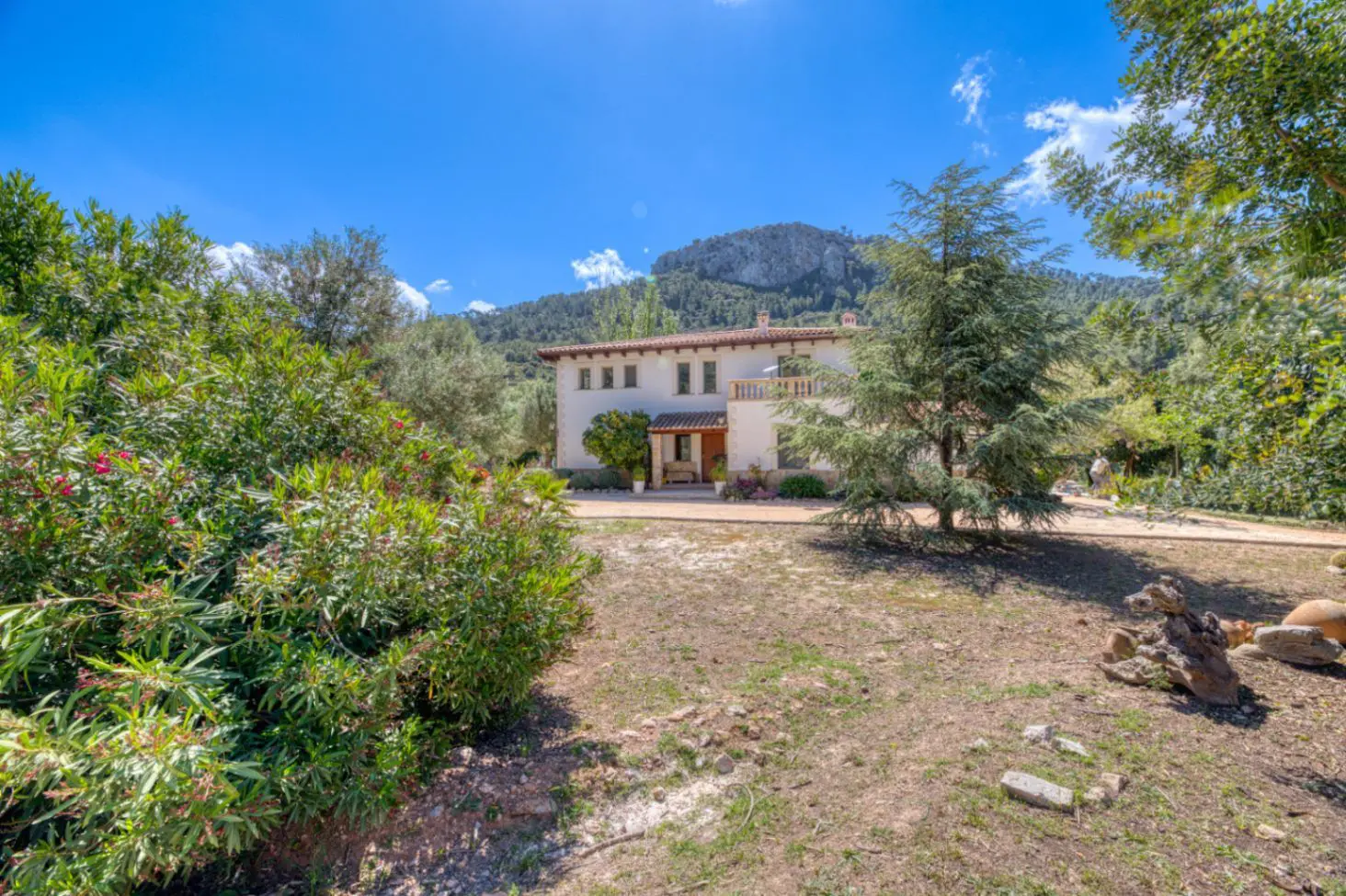Villa 350 M² In Esporles, Spain – Mediter Real Estate