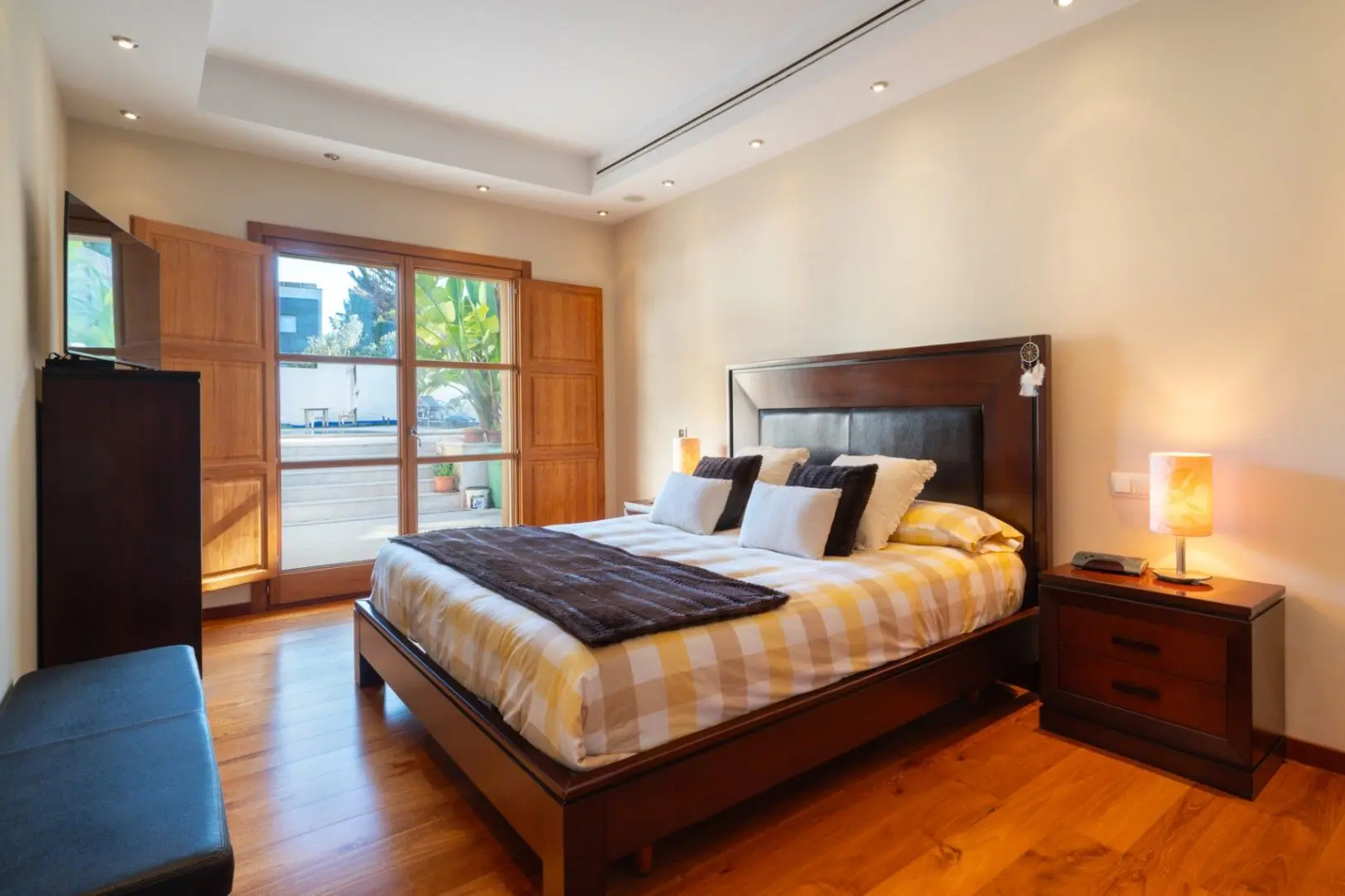 Villa 461 M² In Calvià, Spain – Mediter Real Estate