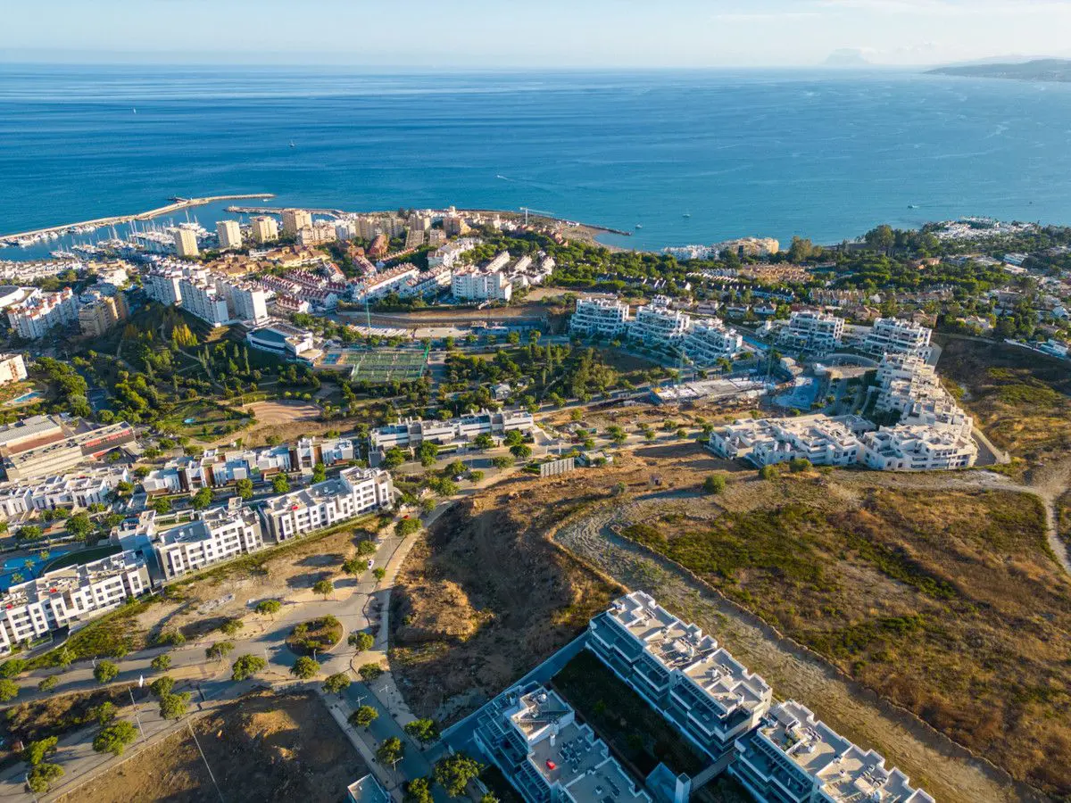 Apartment Of 132 M² In Estepona, Spain
