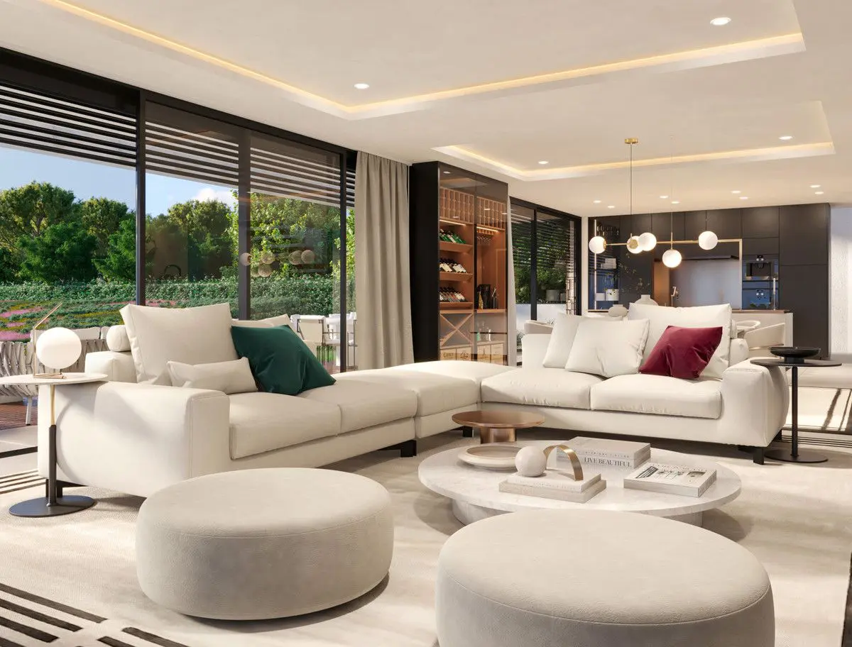 Villa Of 515 M² With Sea Views In Benalmádena