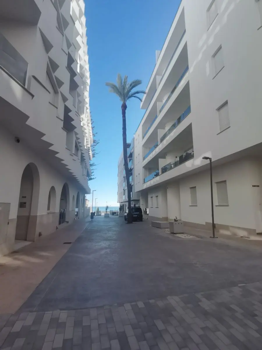 Apartment Of 93 M² In Torrevieja, Spain