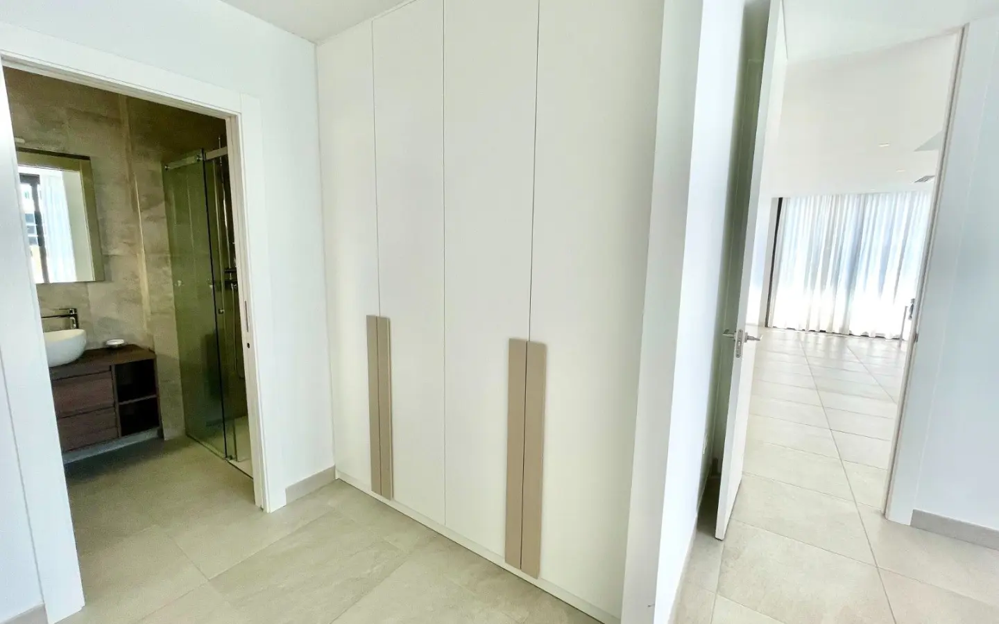 3-bedroom Villa In Benijofar, Spain (143 M²)
