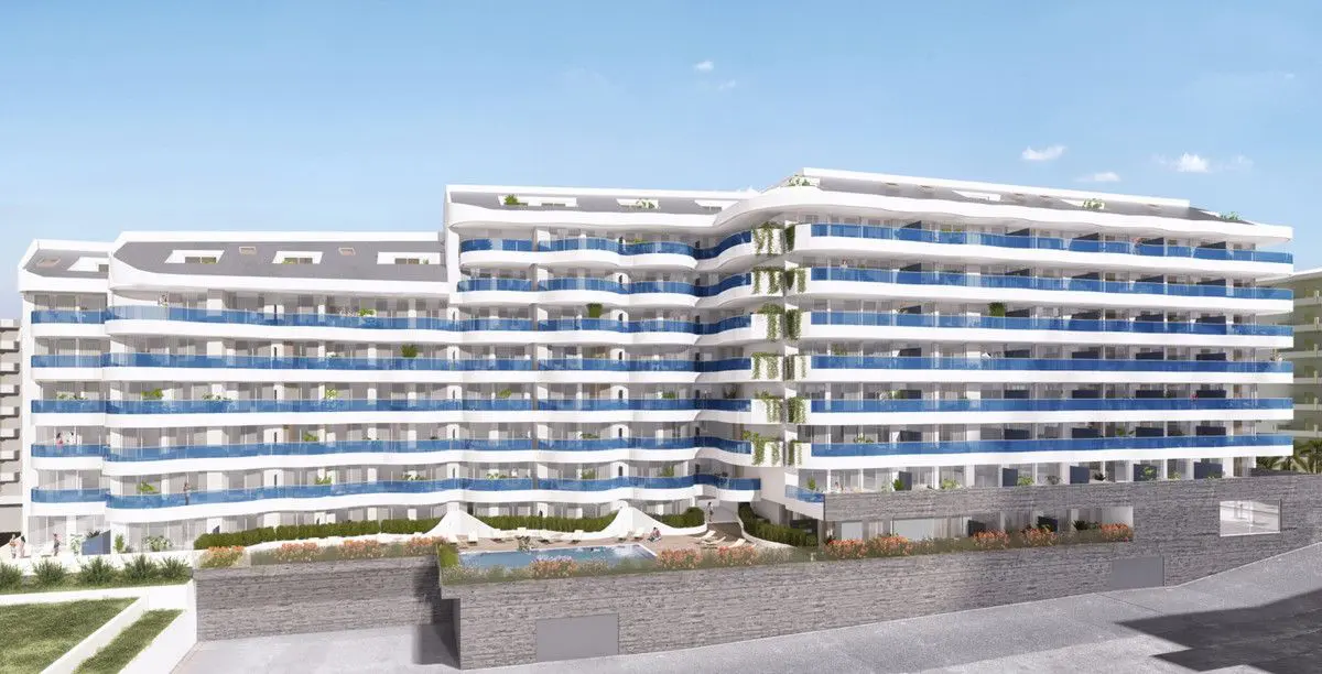 Apartment Of 106 M² With Sea View In Fuengirola, Spain