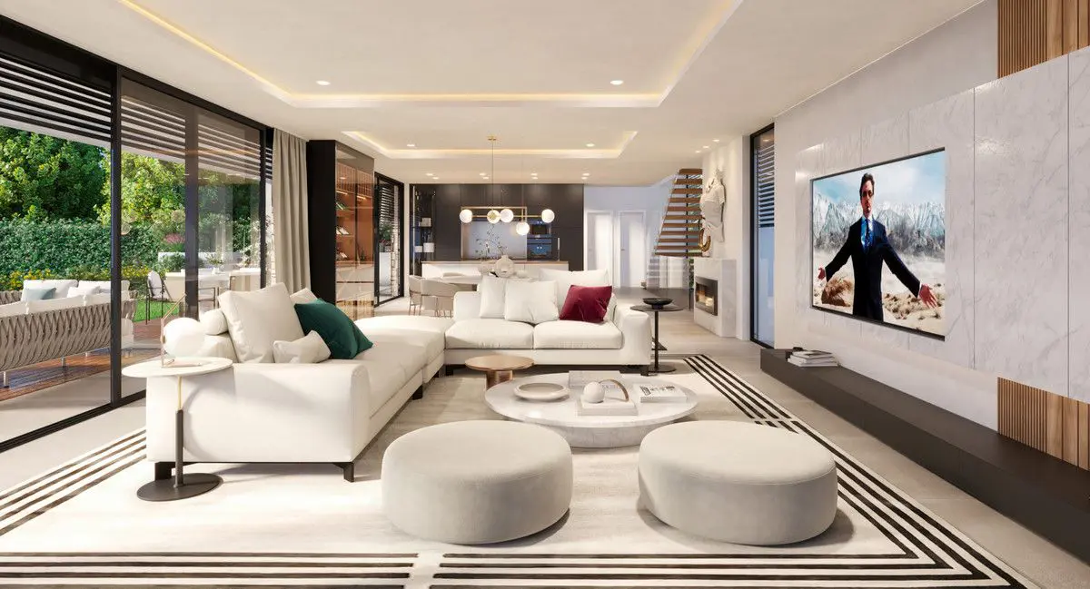 Villa Of 515 M² With Sea Views In Benalmádena