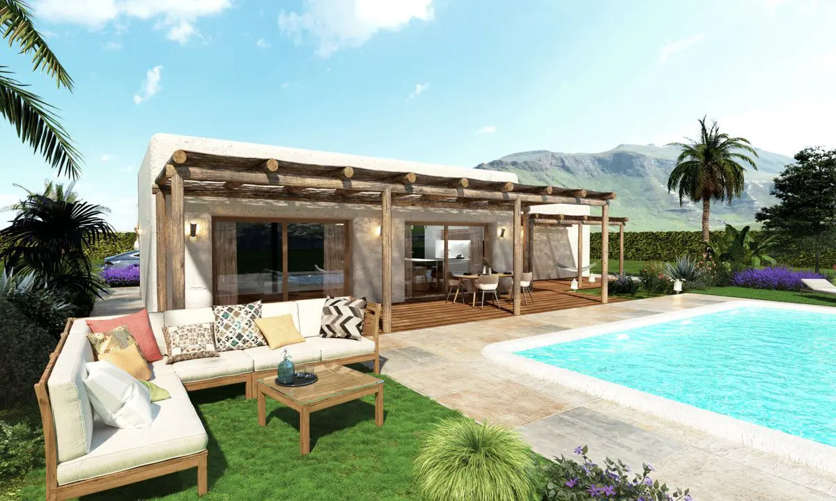Villa Of 143 M² In Aspe Pedanias