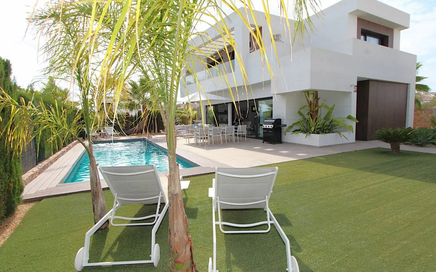3-bedroom Villa In Rojales, Spain (160 M²)