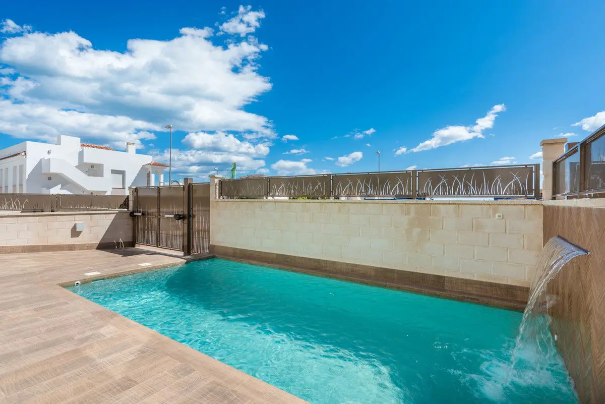 Villa Of 109 M² In Rojales, Spain