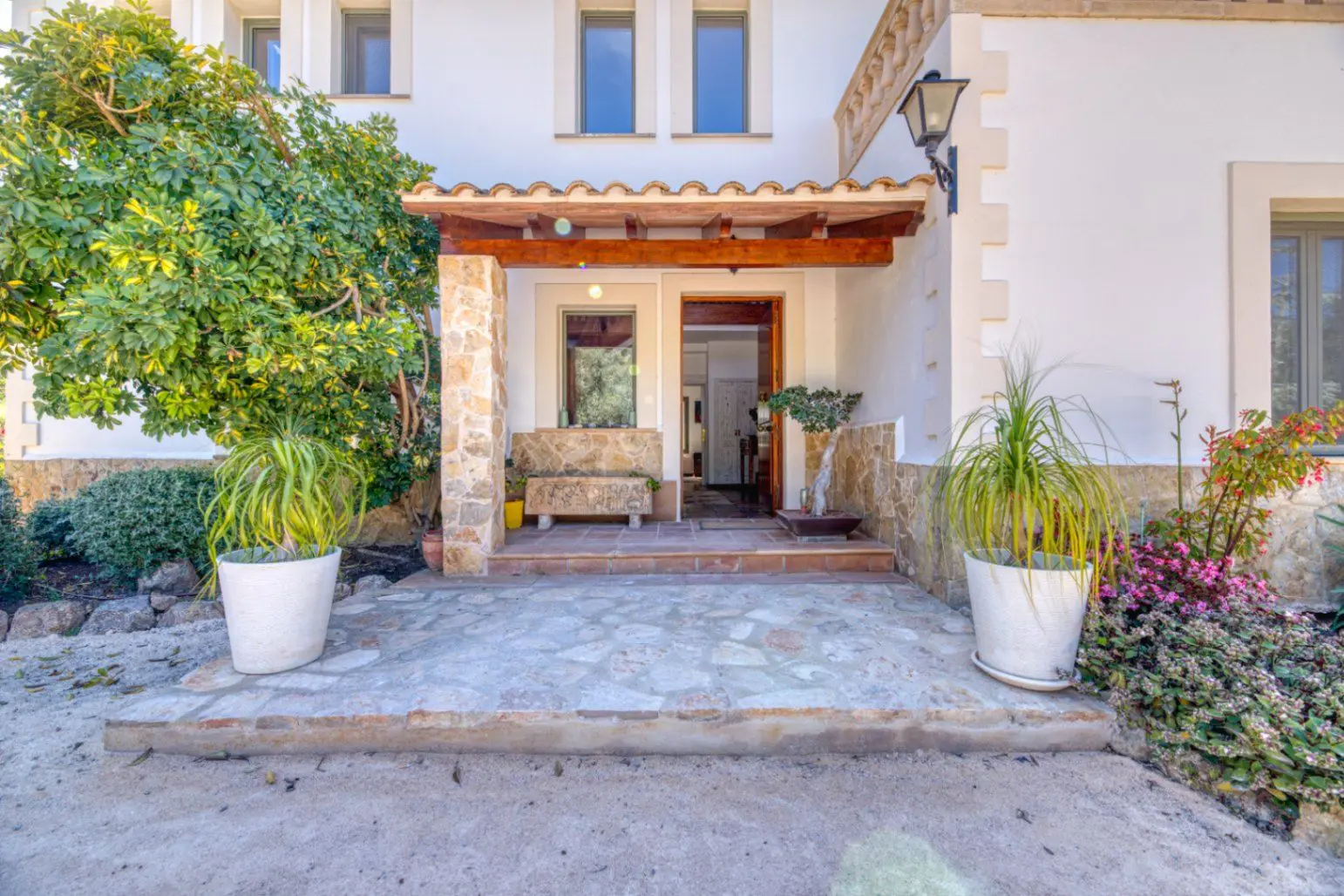Villa 350 M² In Esporles, Spain – Mediter Real Estate