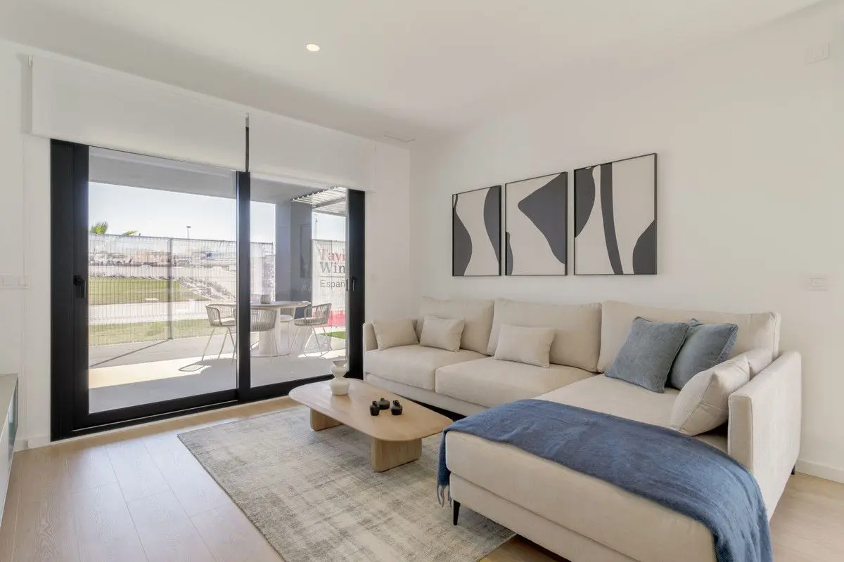 Apartment Of 66 M² In Torrevieja, Spain