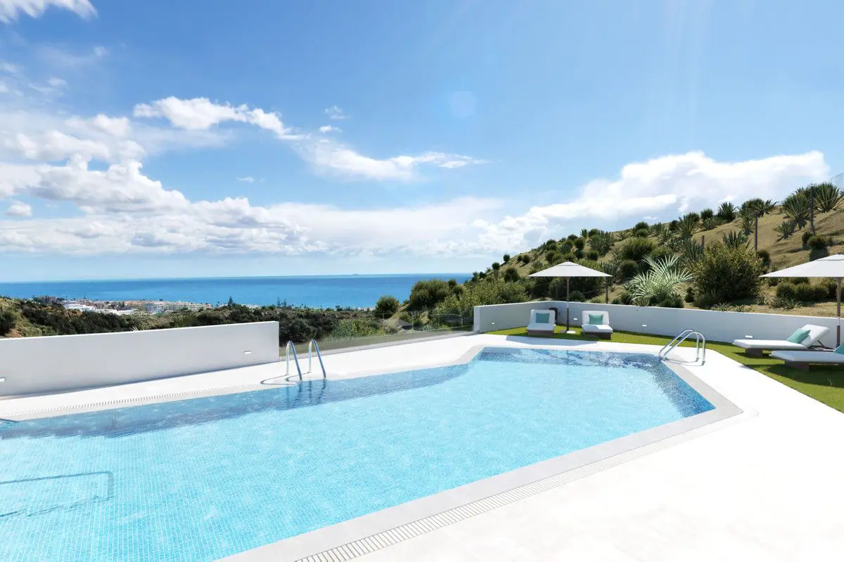 Apartment Of 97 M² In Rincón De La Victoria