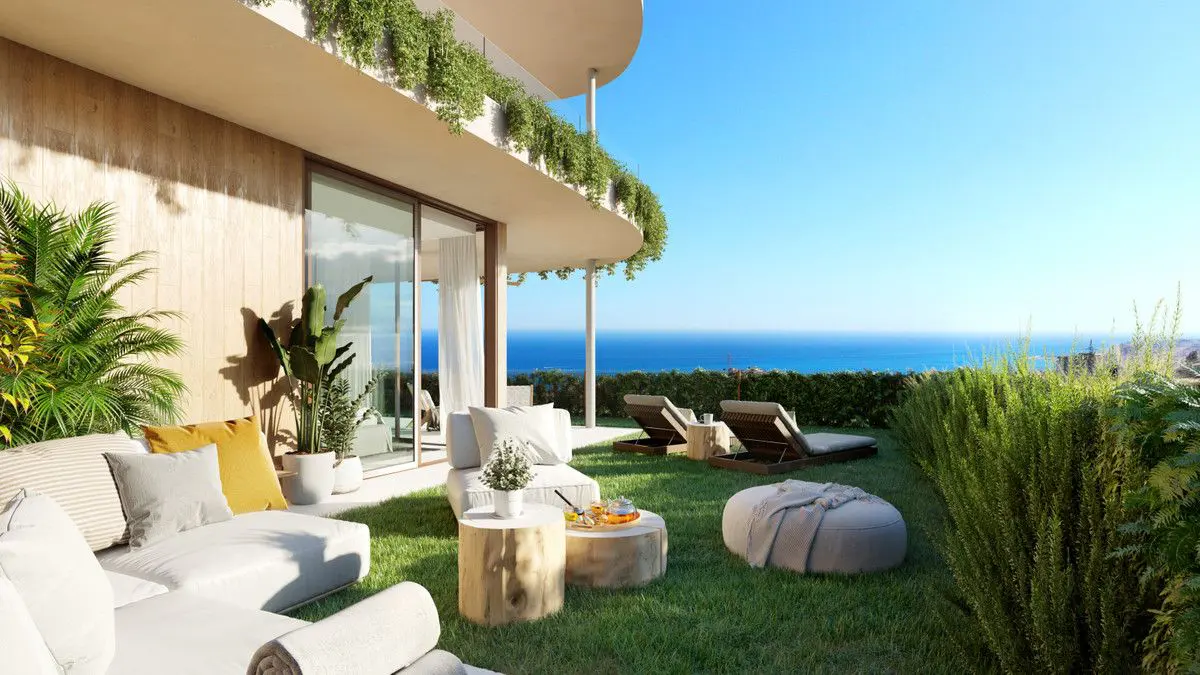 Apartment Of 117 M² With Sea Views In Fuengirola