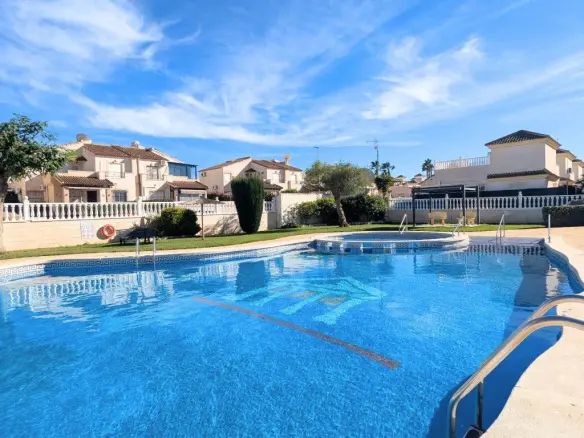 Villa Of 93 M² In Algorfa, Spain
