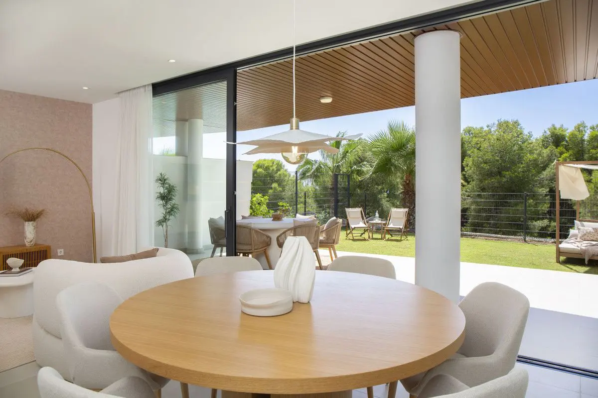 Apartment Of 84 M² With Sea View In Fuengirola, Spain