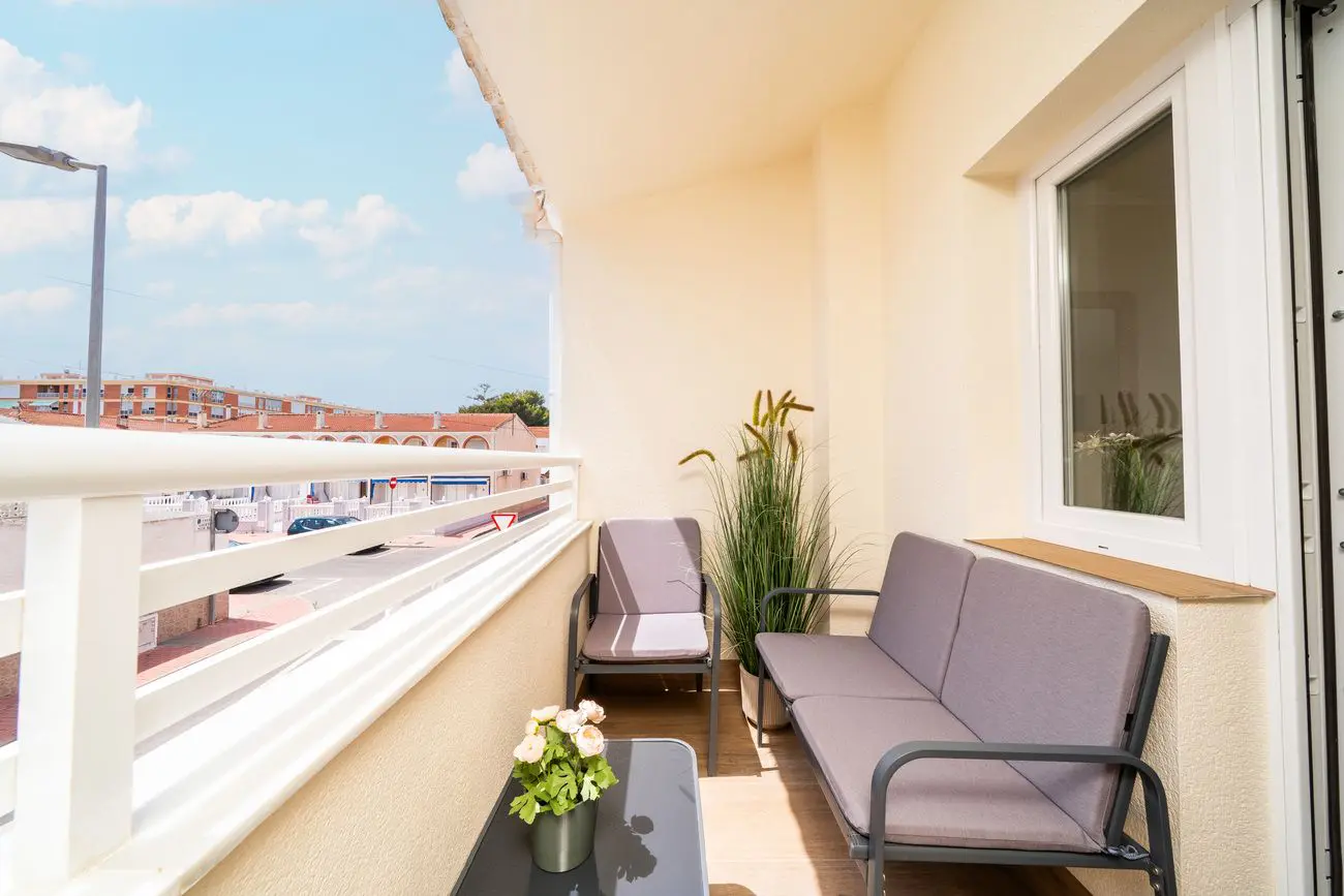 Apartment Of 0 M² With Sea View In Torrevieja