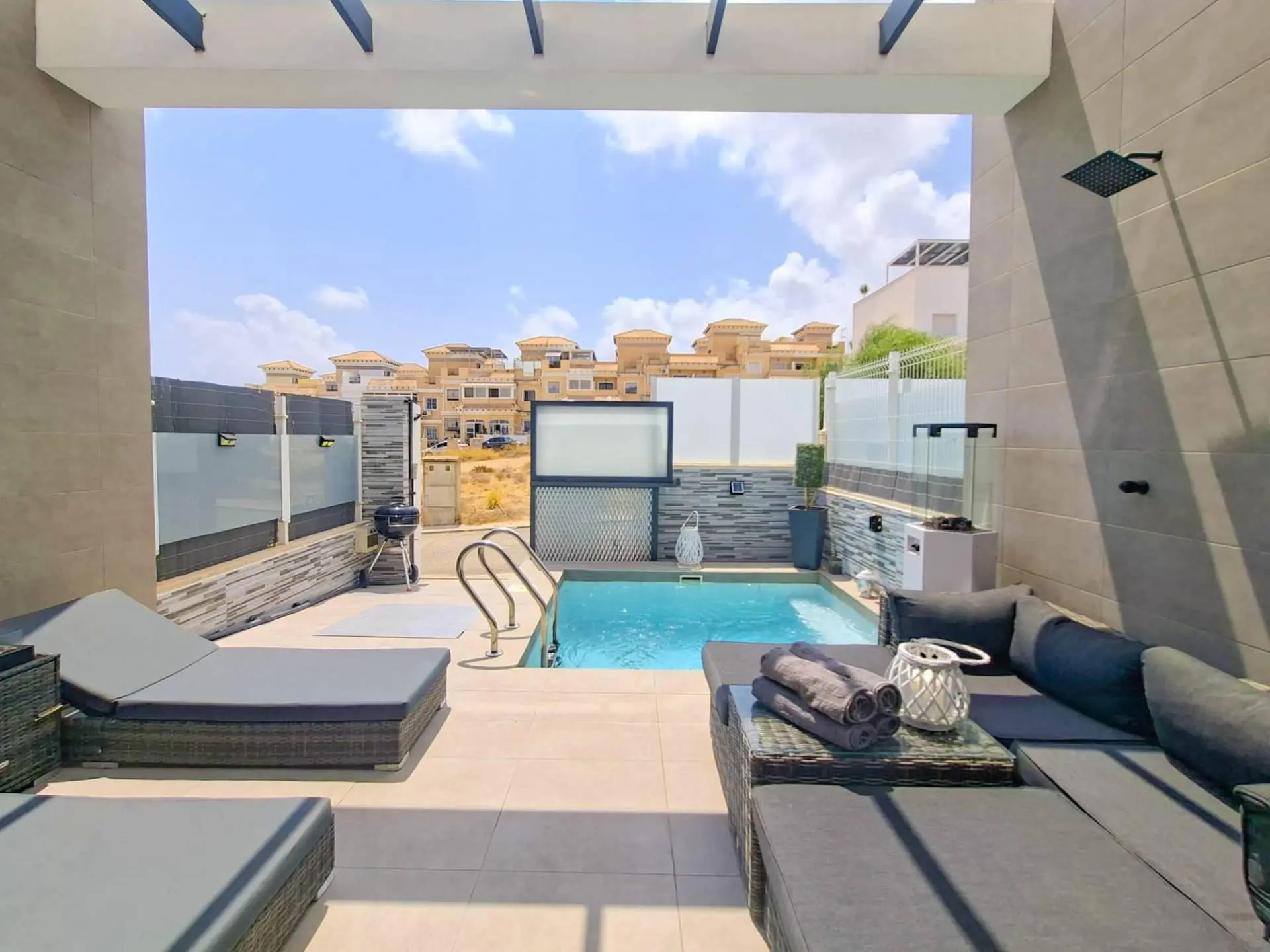 Villa 95 M² In Orihuela Costa, Spain – Mediter Real Estate