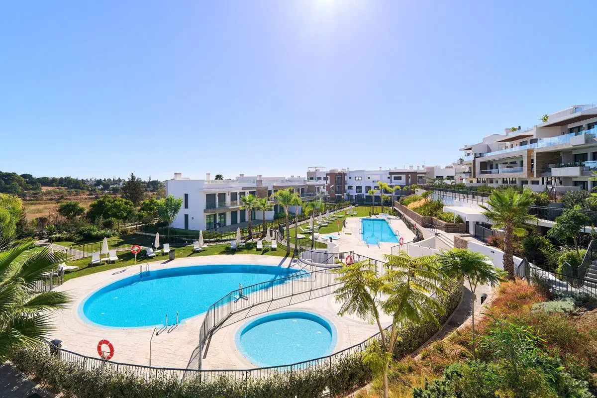 Apartment Of 92 M² In Estepona, Spain