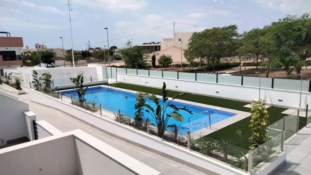 Apartment Of 97 M² In Pilar De La Horadada, Spain