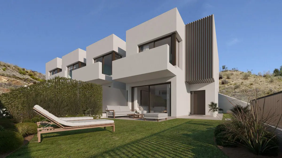 House Of 266 M² With Sea Views In Rincón De La Victoria, Spain