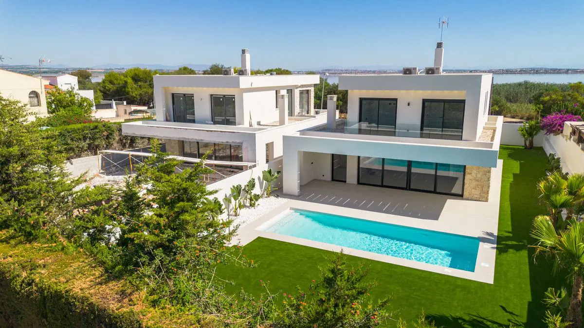 Villa Of 213 M² In Torrevieja, Spain