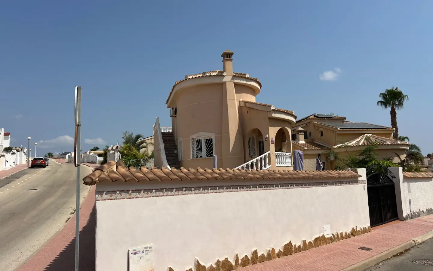 Villa Of 99 M² In Rojales, Spain
