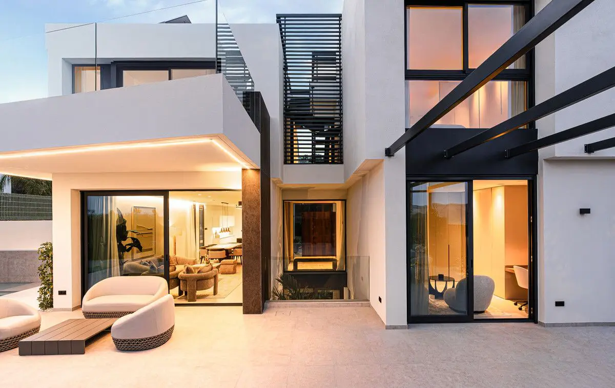 Villa Of 342 M² In Benidorm, Spain