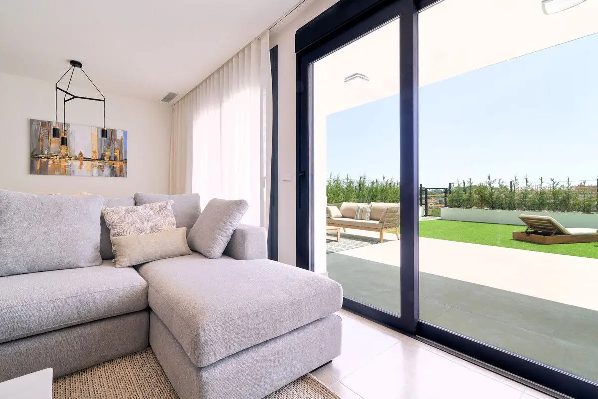 Apartment Of 92 M² In Estepona, Spain