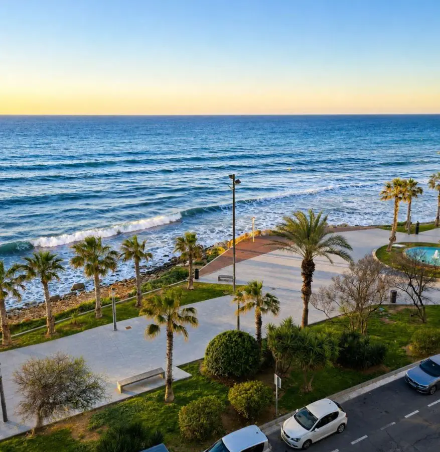 Apartment Of 95 M² In Torrevieja, Spain