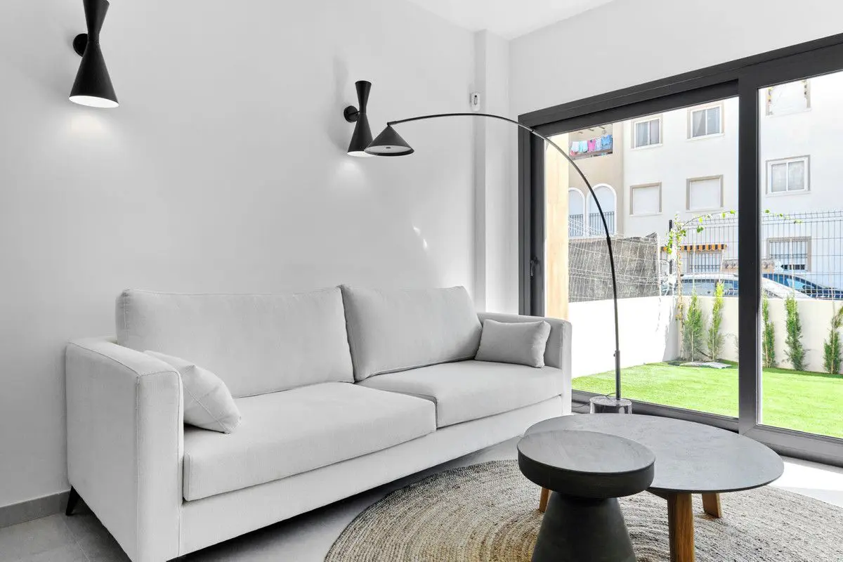 Apartment Of 103 M² In Torrevieja, Spain
