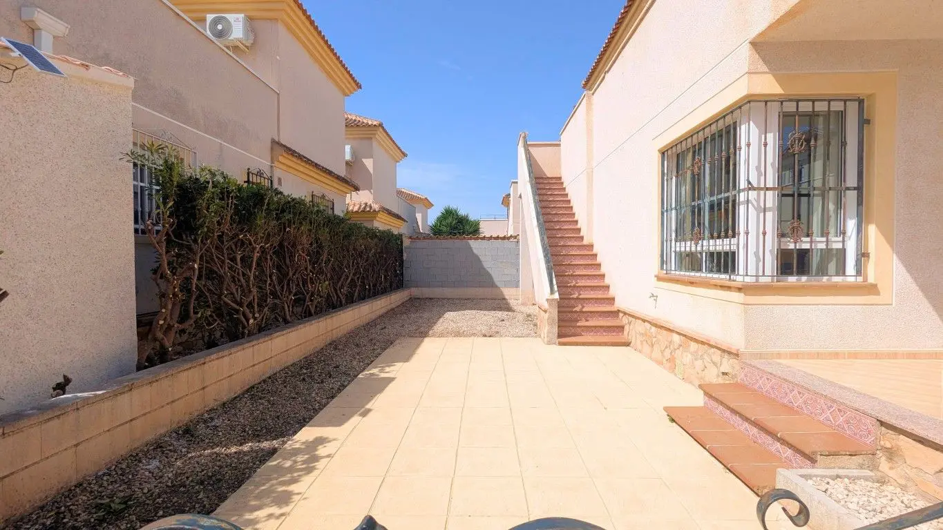 Villa 93 M² In Algorfa, Spain – Mediter Real Estate