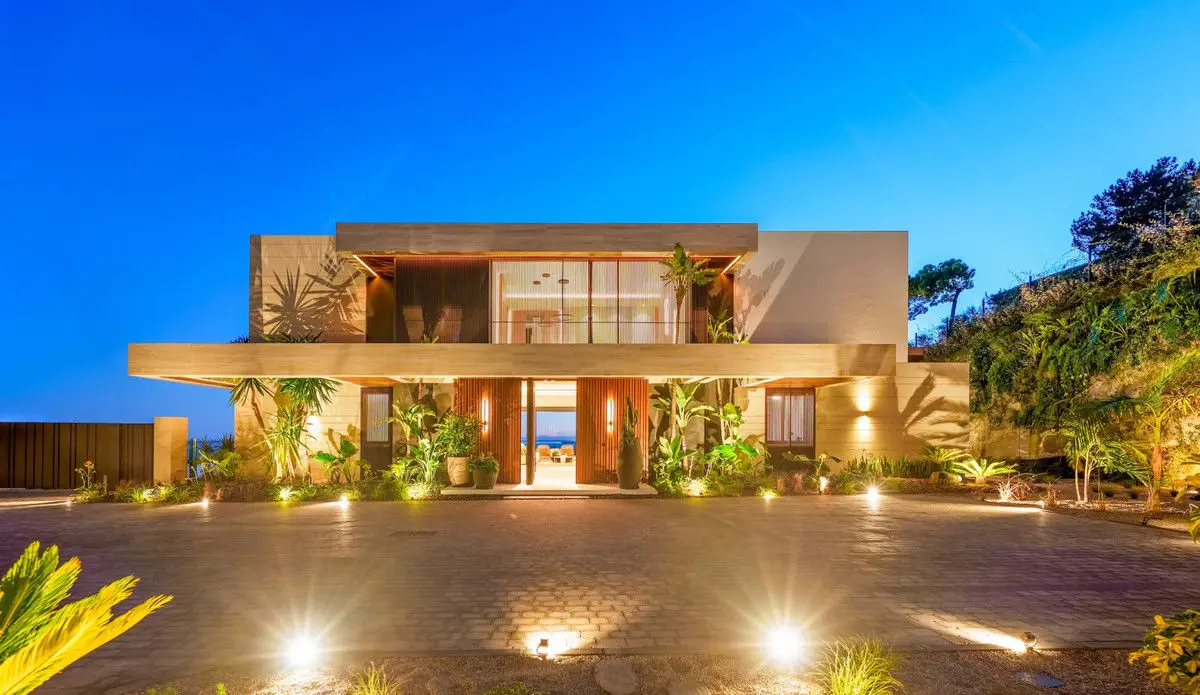 Villa 881 M² In Benahavis, Spain – Mediter Real Estate