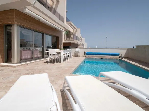 5-bedroom Villa In Orihuela Costa, Spain (190 M²)