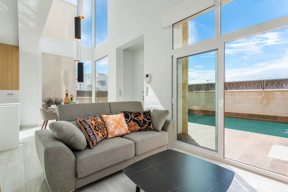 Villa Of 109 M² In Rojales, Spain
