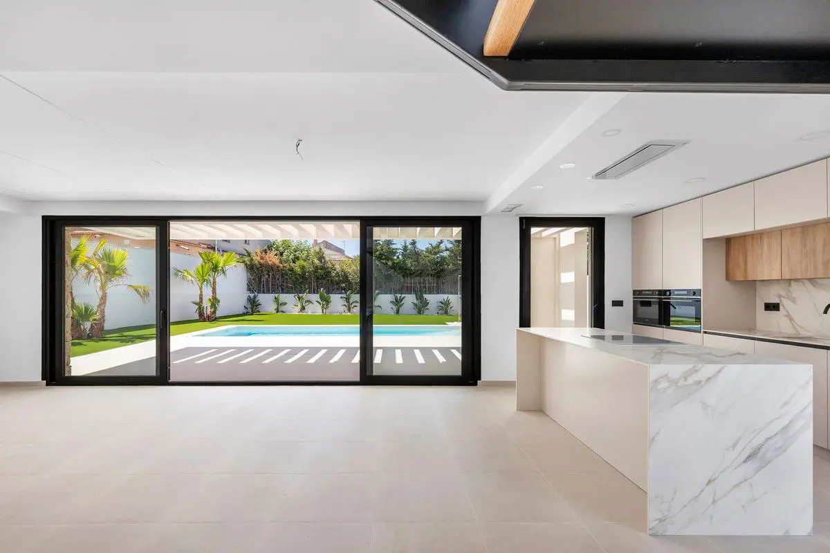 Villa Of 213 M² In Torrevieja, Spain