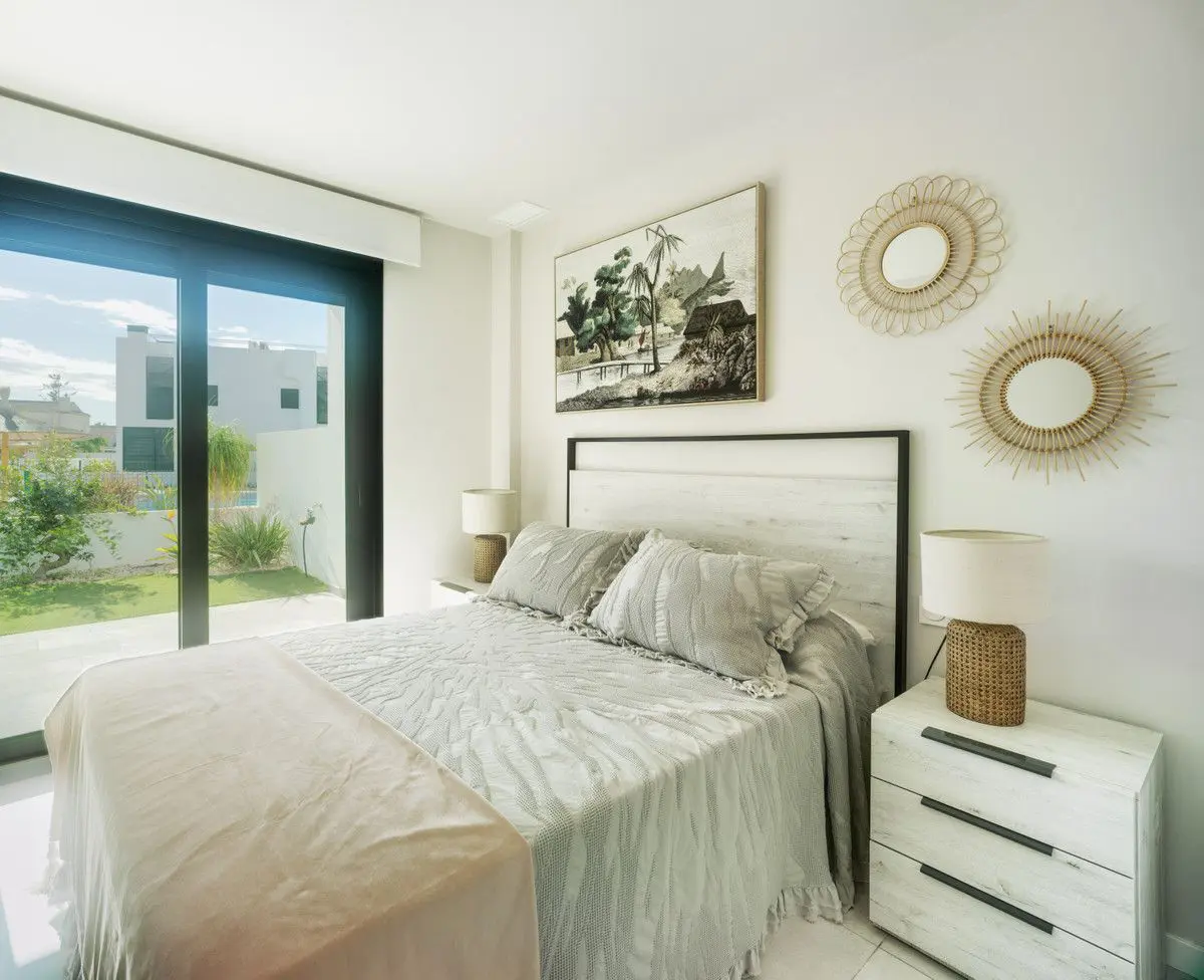 Apartment Of 81 M² In Pilar De La Horadada, Spain