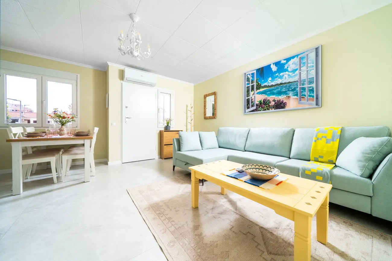 Apartment Of 0 M² With Sea View In Torrevieja