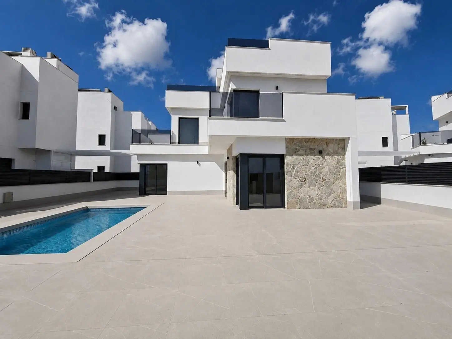 Villa 225 M² In Los Alcázares, Spain – Mediter Real Estate