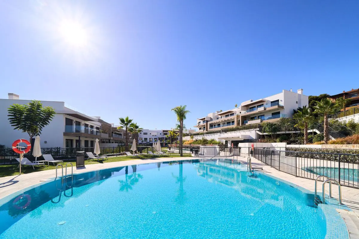 Apartment Of 121 M² In Estepona, Spain