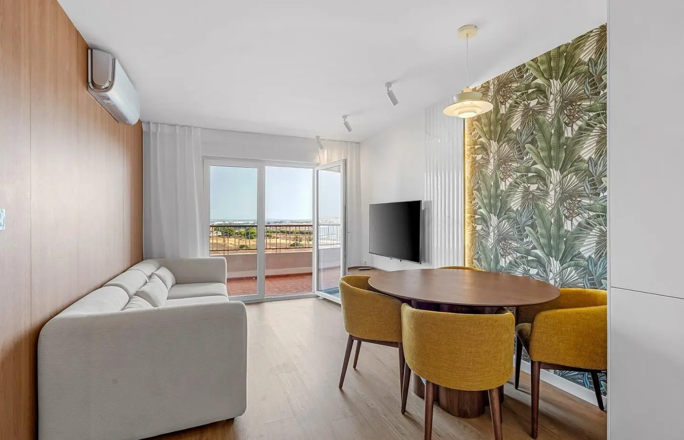 Apartment Of 70 M² In Torrevieja, Spain