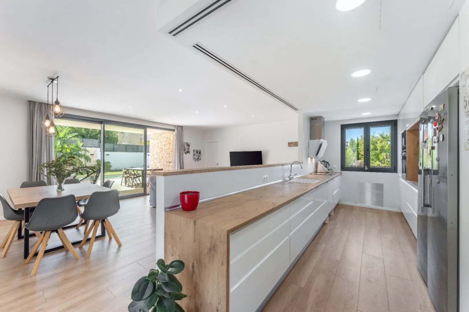 Villa 297 M² In Marratxí, Spain – Mediter Real Estate