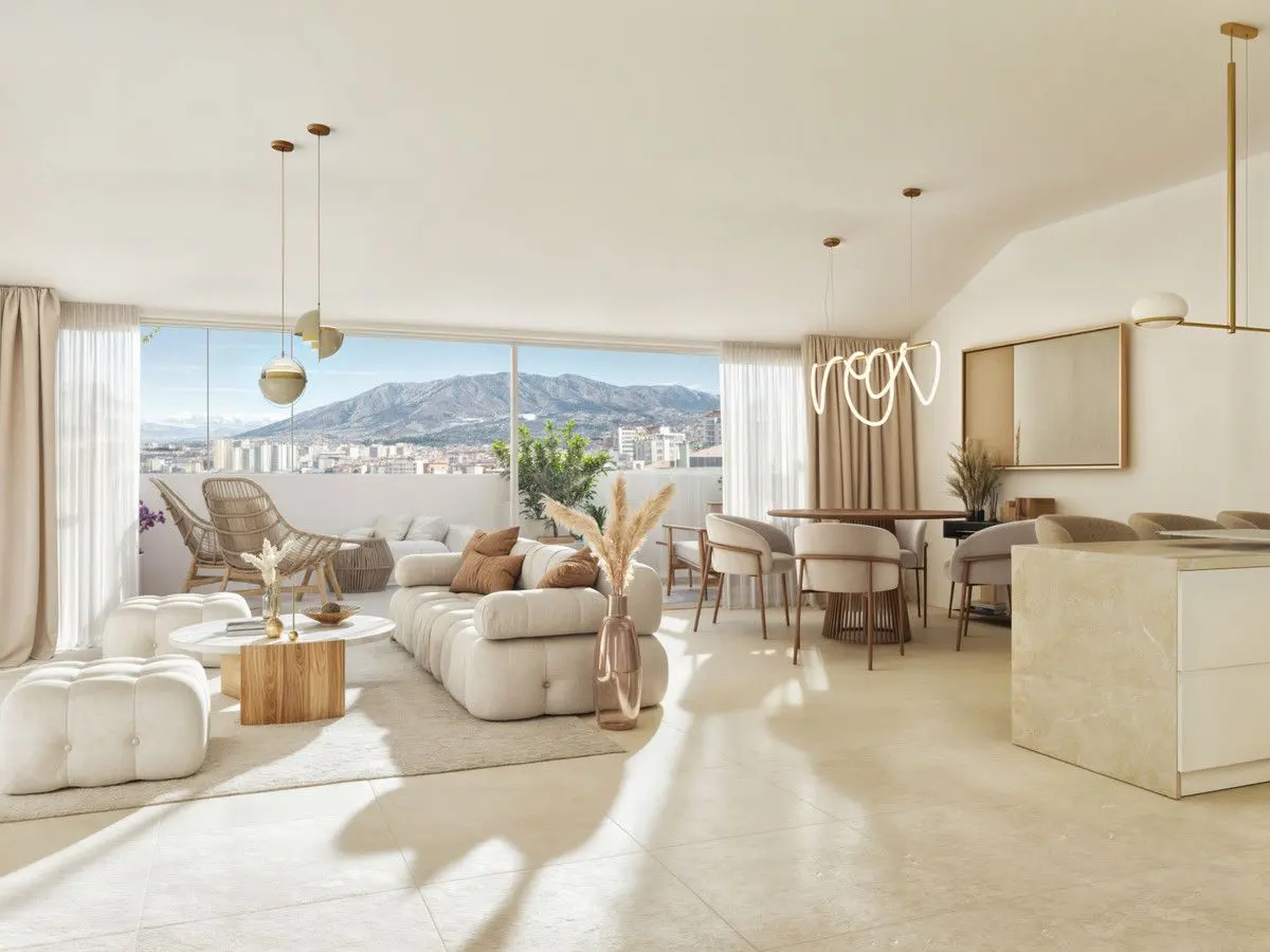 Apartment Of 106 M² With Sea View In Fuengirola, Spain