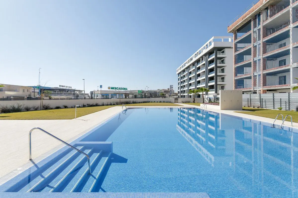 Apartment Of 96 M² In Torrevieja, Spain