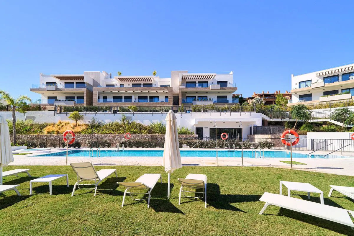 Apartment Of 92 M² In Estepona, Spain